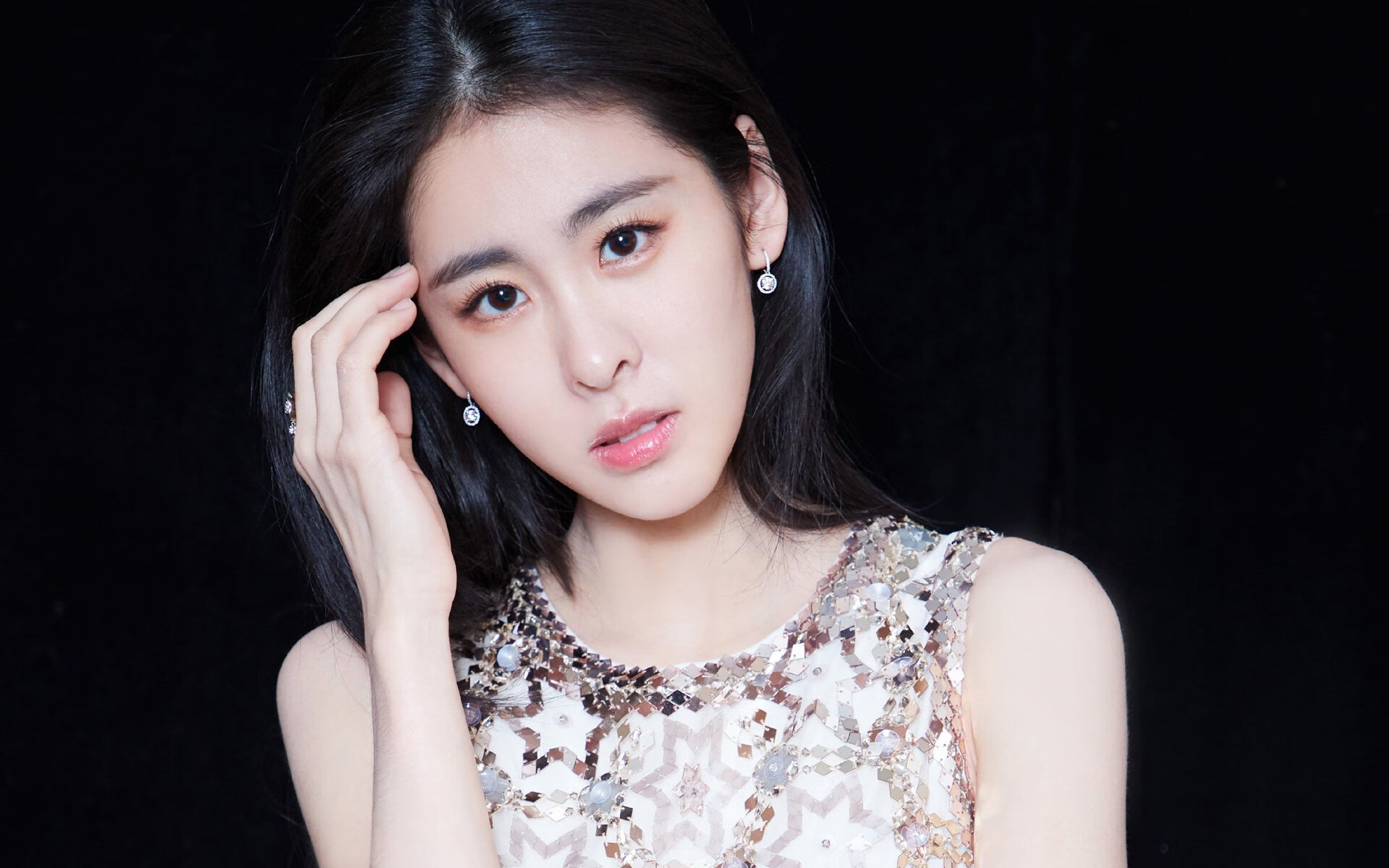 史上最“炸裂”的关键三分,点燃全场激情!,三分激情下一句是什么