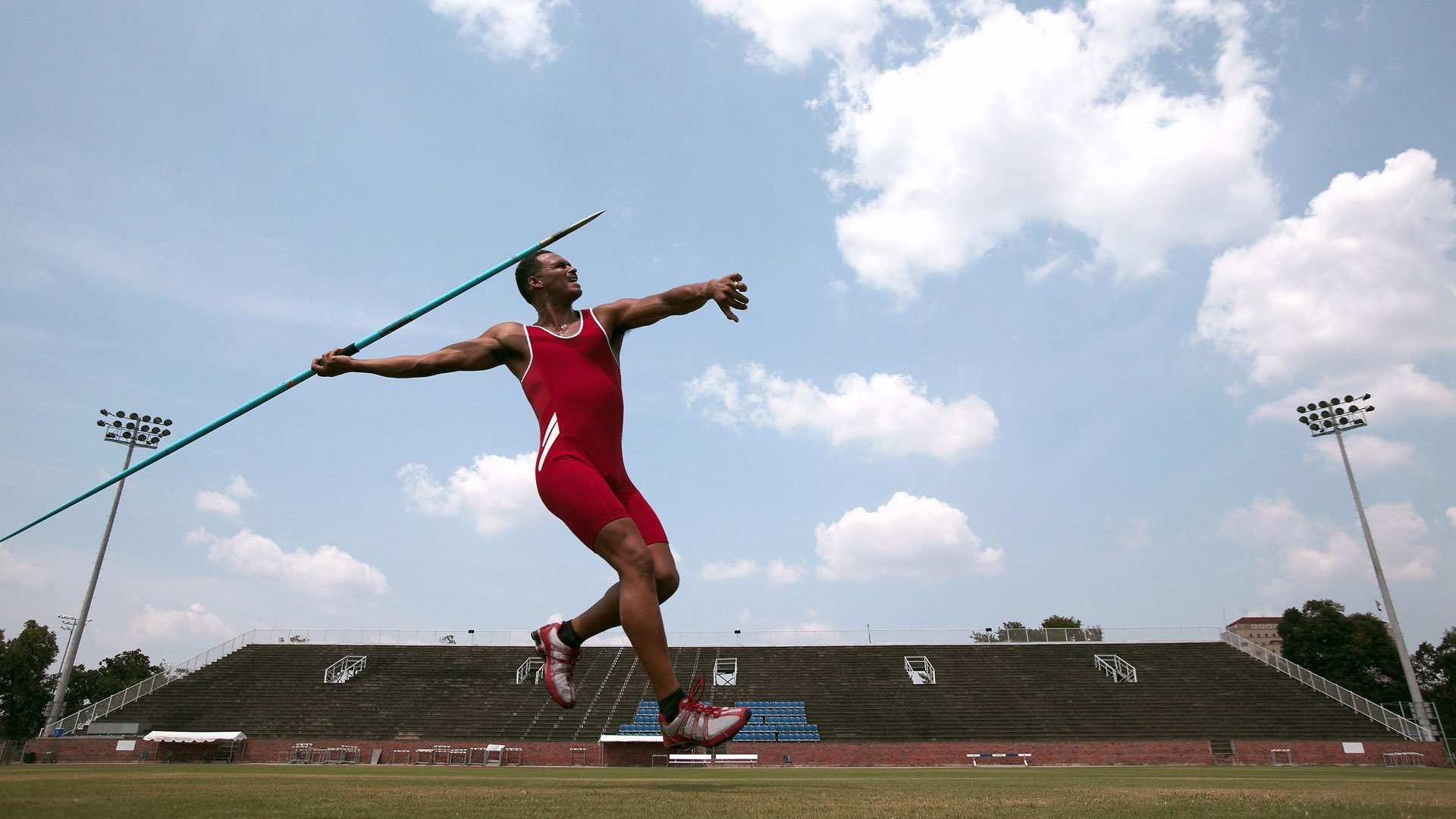 开云·体育官方网站入口-王嘉男再夺冠军跳远锦标赛，王嘉男东京奥运会跳远成绩